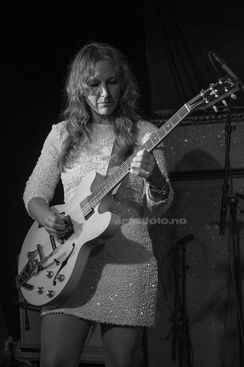 Hedvig Mollestad, Hedvig Mollestad Trio, Kafé Krank, Kristiansand. Foto: Svein Erik Nomeland
