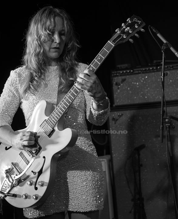 Hedvig Mollestad, Hedvig Mollestad Trio, Kafé Krank, Kristiansand. Foto: Svein Erik Nomeland