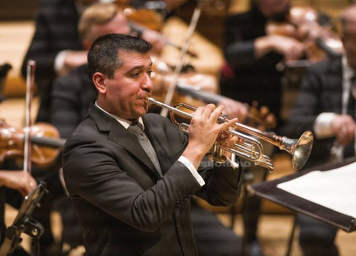 Pacho Flores, dirigent Rodolfo, Kristiansand Symfoniorkester. Kilden. Foto: Svein Erik Nomeland